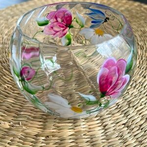 Decorative Glass Bowl. Hand painted by Suki. Lovely floral design. Like new.